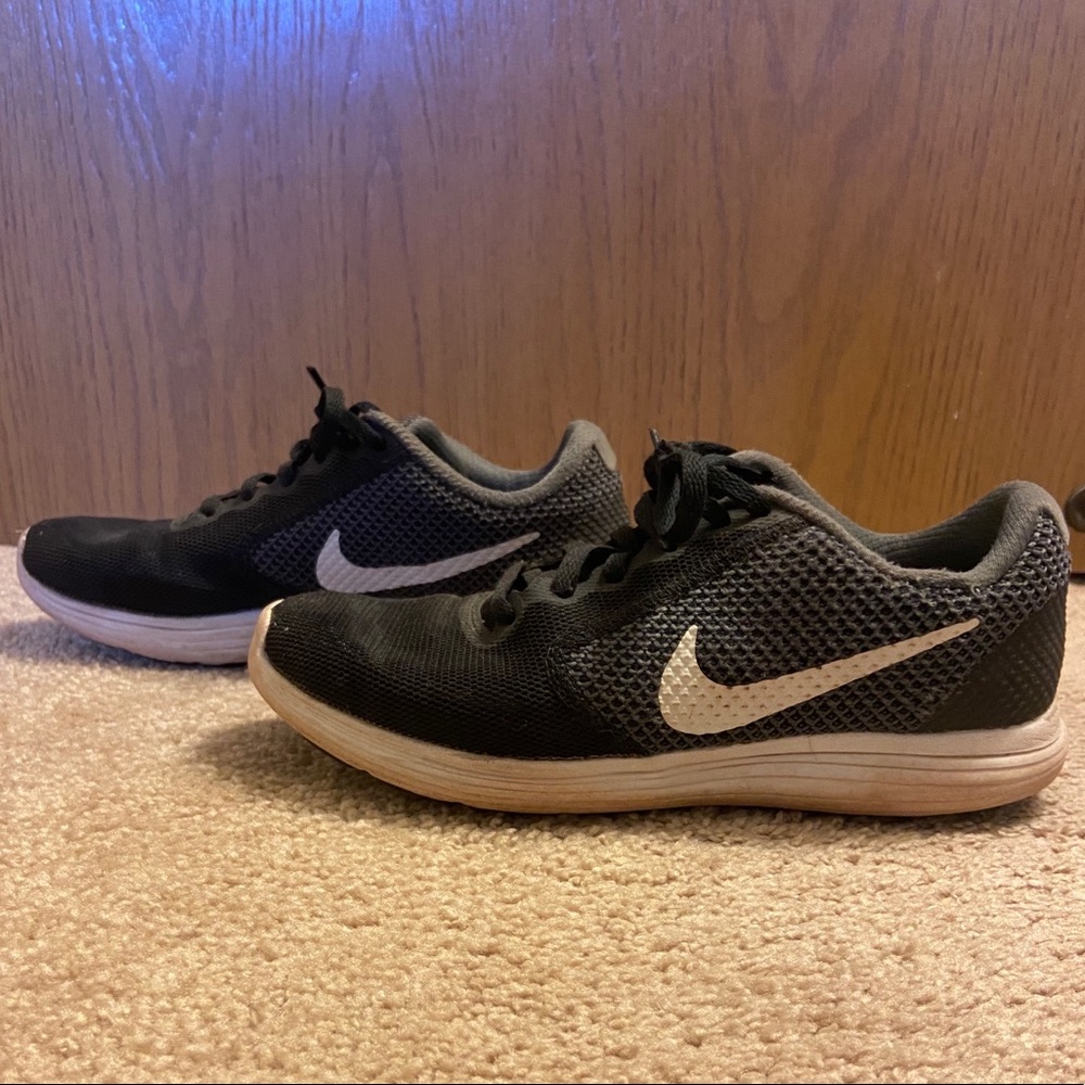 Nike Running Shoes Womens 7